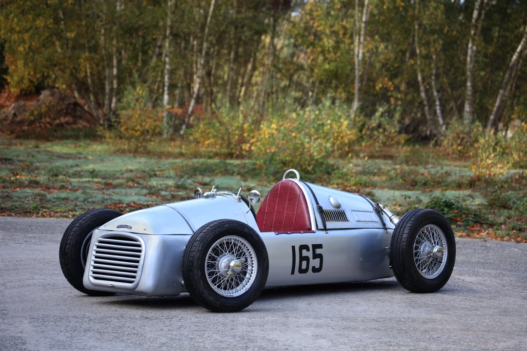 1950 Standard - Image 5 of 14
