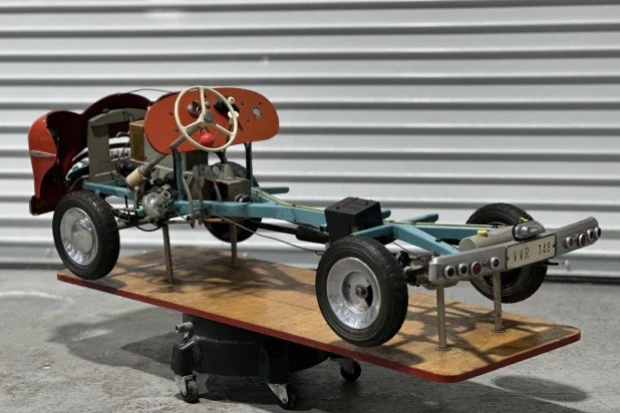 Parts & Memorabilia Scale Models - Image 3 of 6