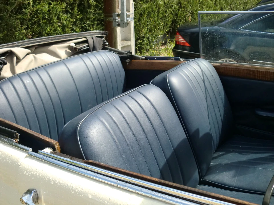 1956 Daimler - Image 6 of 7