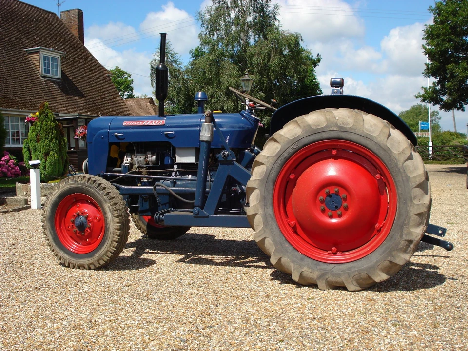 1959 Ford Tractor - Image 3 of 5