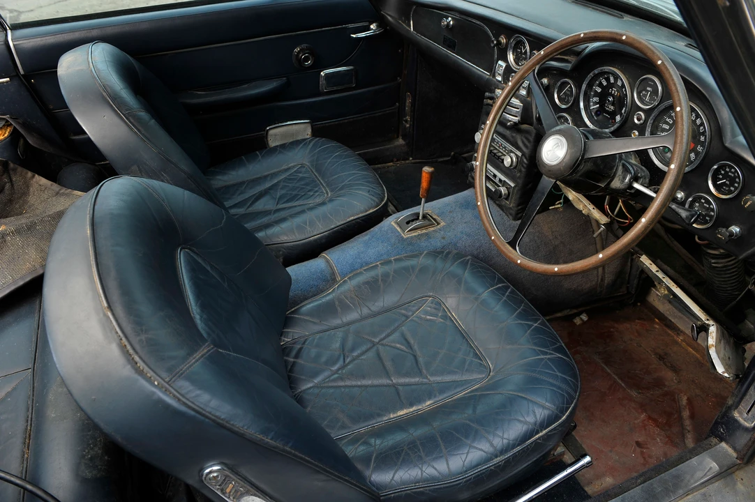 1967 Aston Martin DB6 - Image 6 of 8