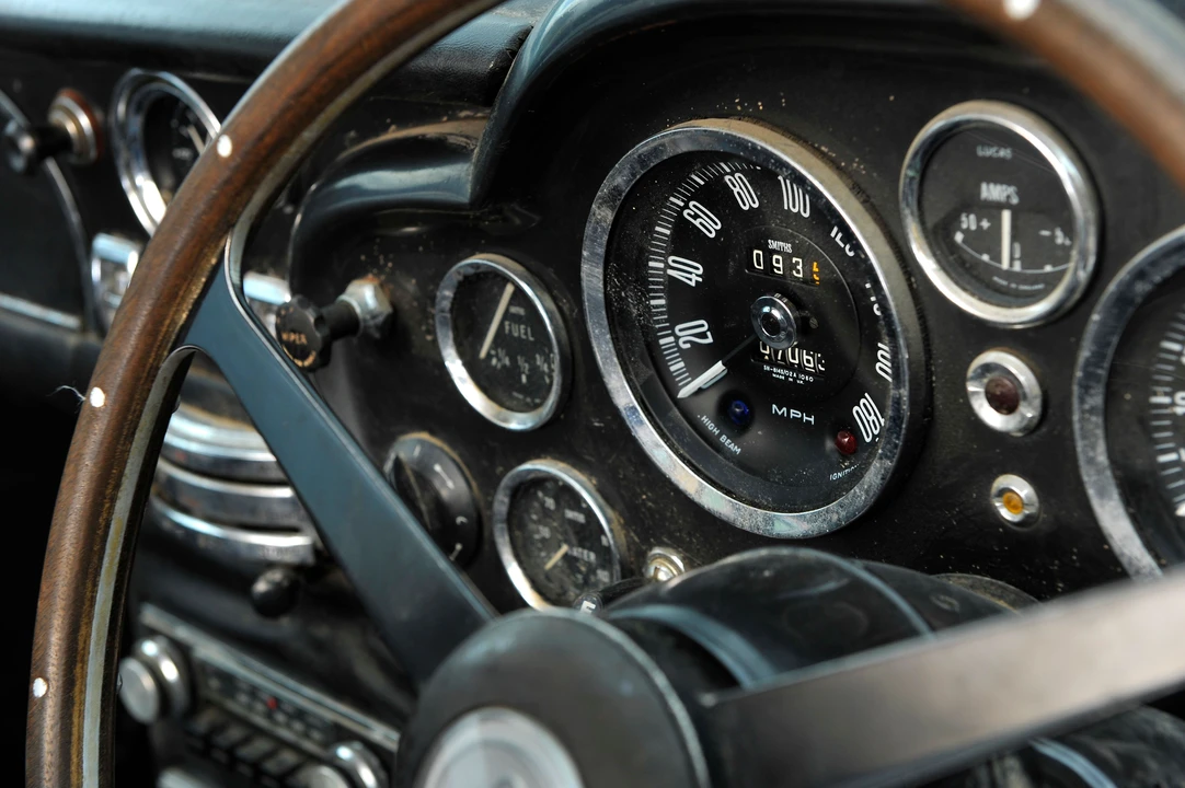 1967 Aston Martin DB6 - Image 7 of 8