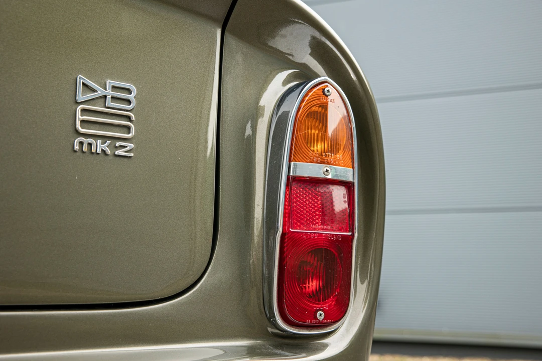 1971 Aston Martin DB6 Vantage - Image 30 of 31