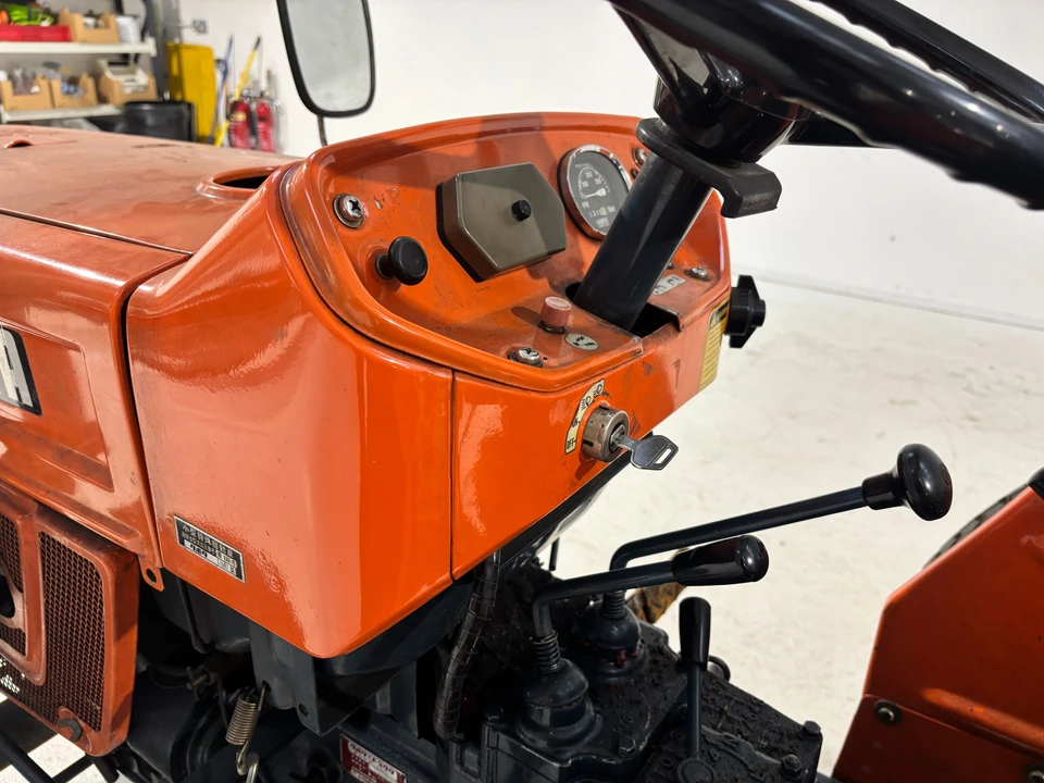 1976 Ford Tractor - Image 20 of 31
