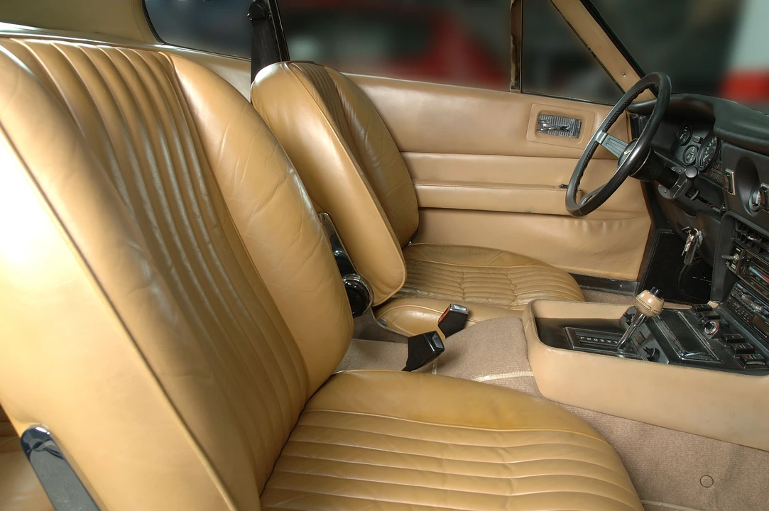 1977 Aston Martin AM V8 - Image 4 of 5