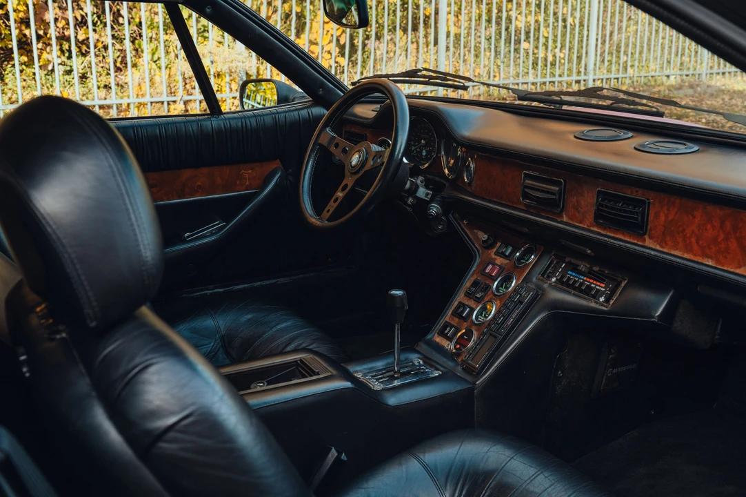 1984 DeTomaso Pantera - Image 16 of 27