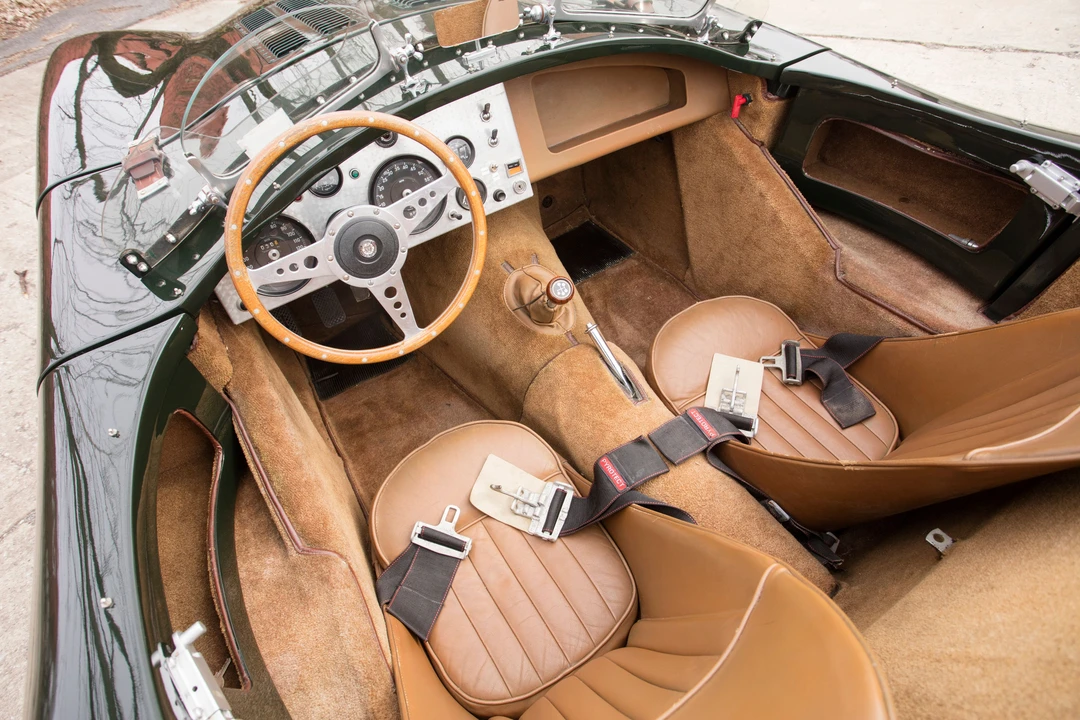 1990 Jaguar Replica - Image 24 of 31