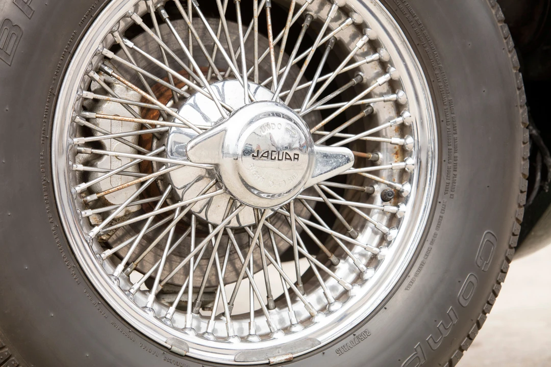 1990 Jaguar Replica - Image 28 of 31