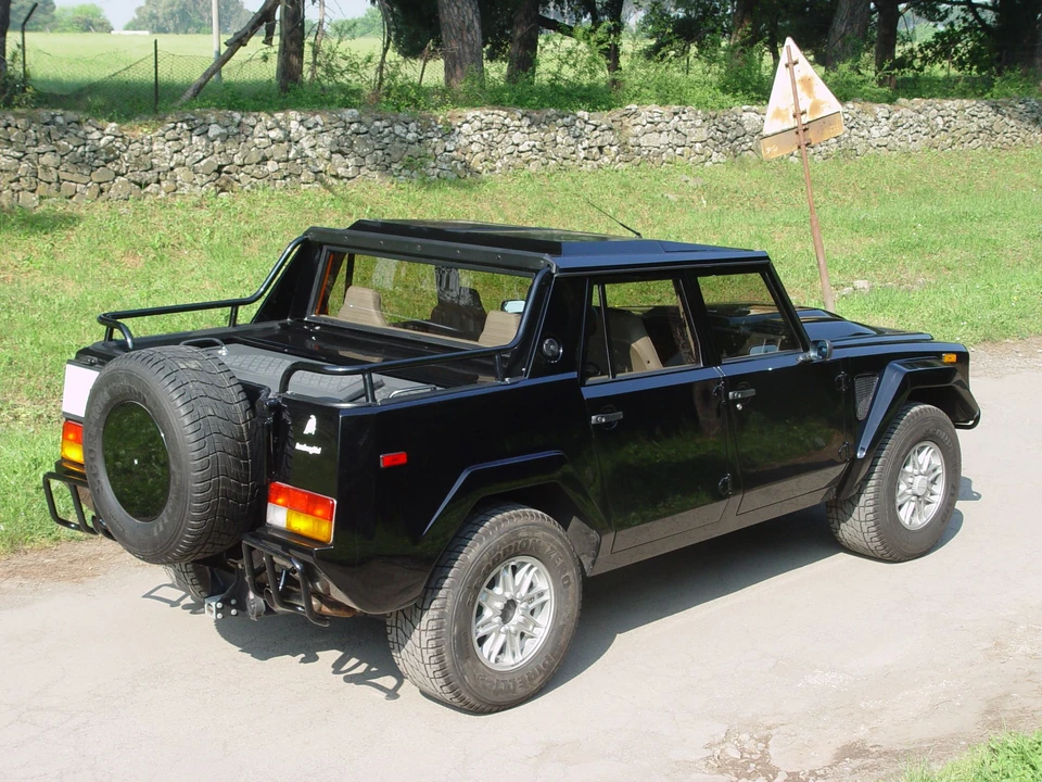 1992 Lamborghini LM002 - Image 2 of 5