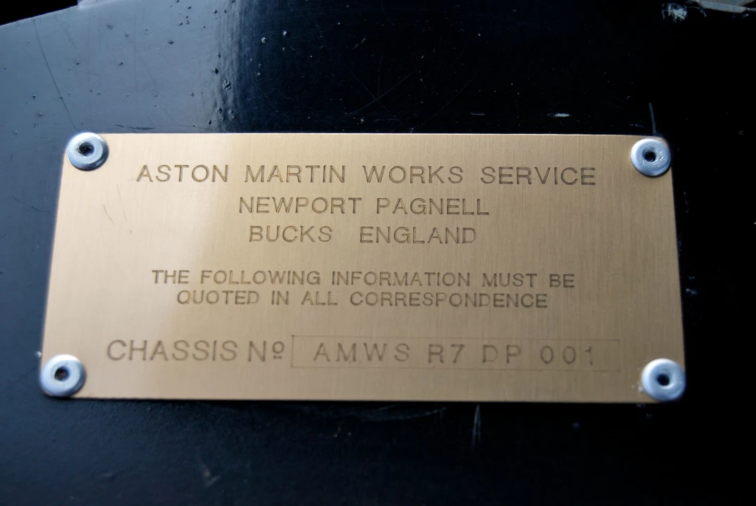 1999 Aston Martin DB7 Vantage - Image 2 of 2