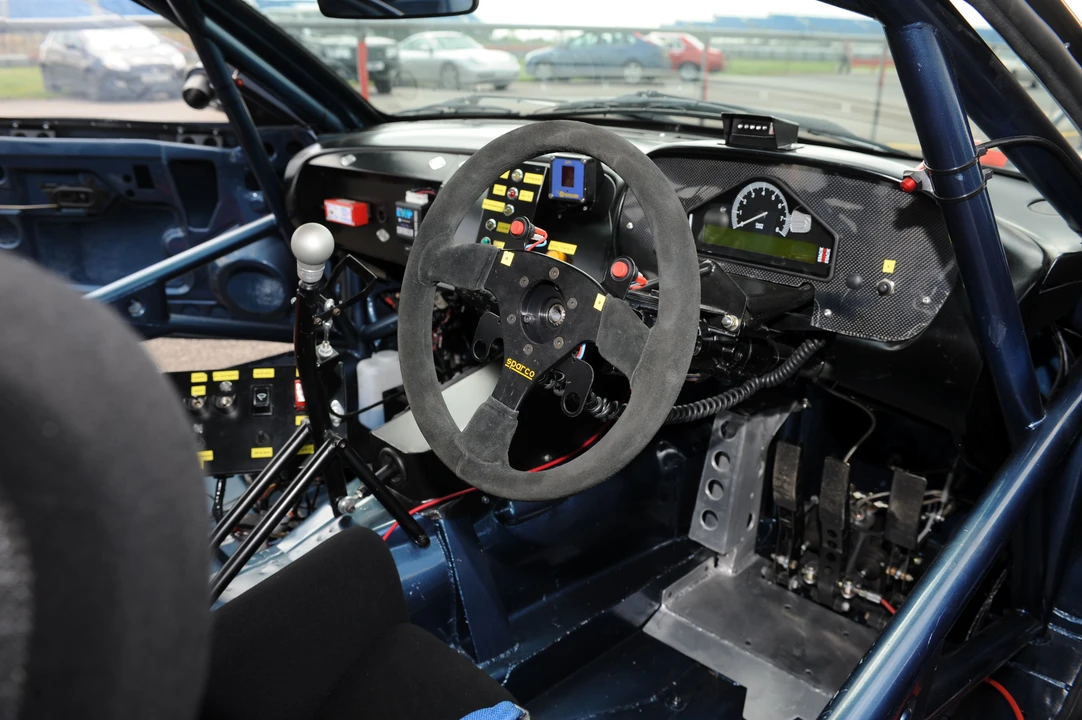 2004 Aston Martin DB7 GT & GTA - Image 3 of 4
