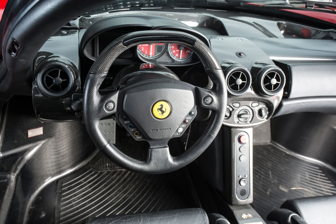 2004 Ferrari Enzo - Image 13 of 28