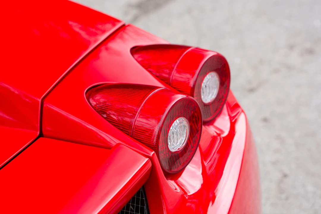 2004 Ferrari Enzo - Image 2 of 28