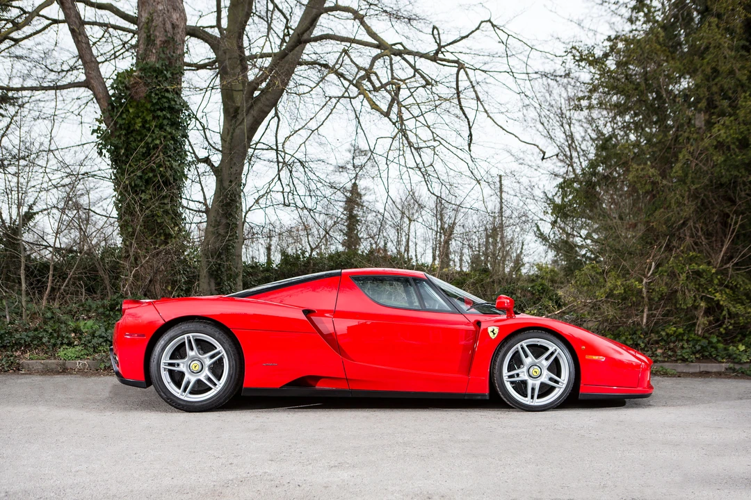 2004 Ferrari Enzo - Image 15 of 28