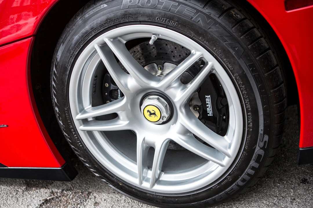 2004 Ferrari Enzo - Image 6 of 28