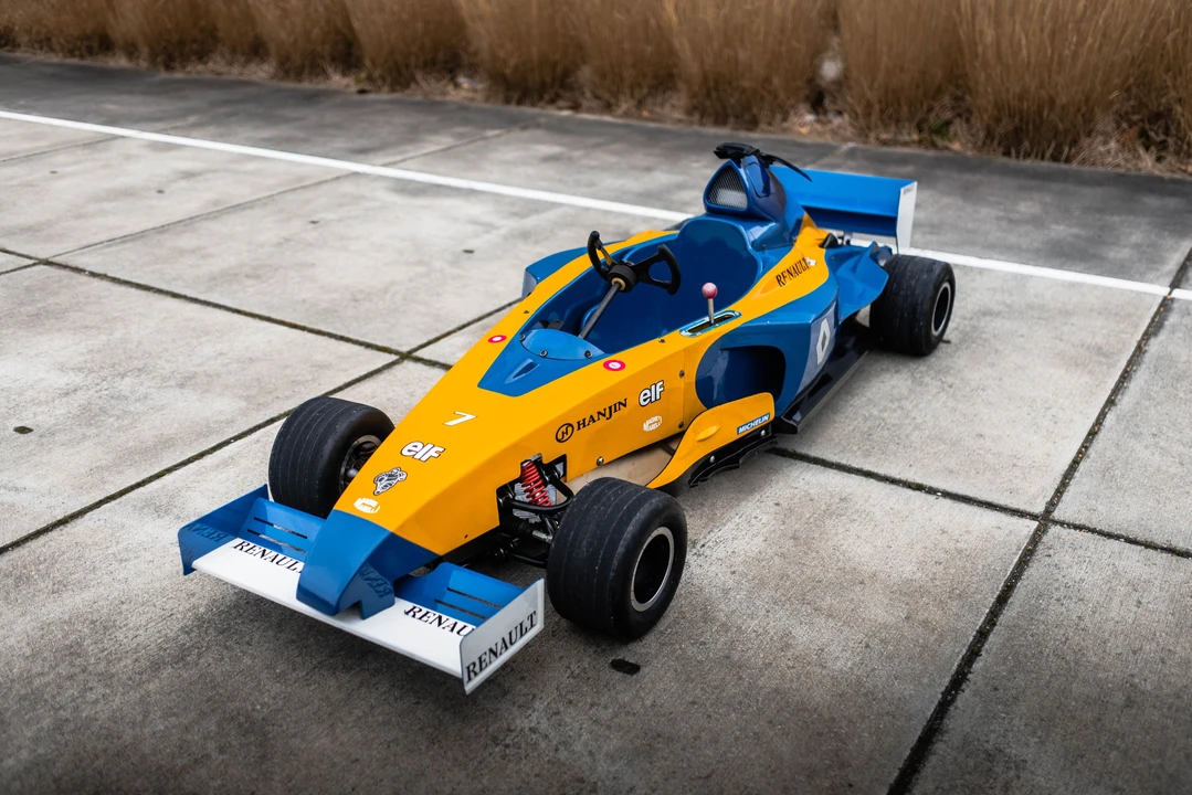 2004 Renault - Image 15 of 31