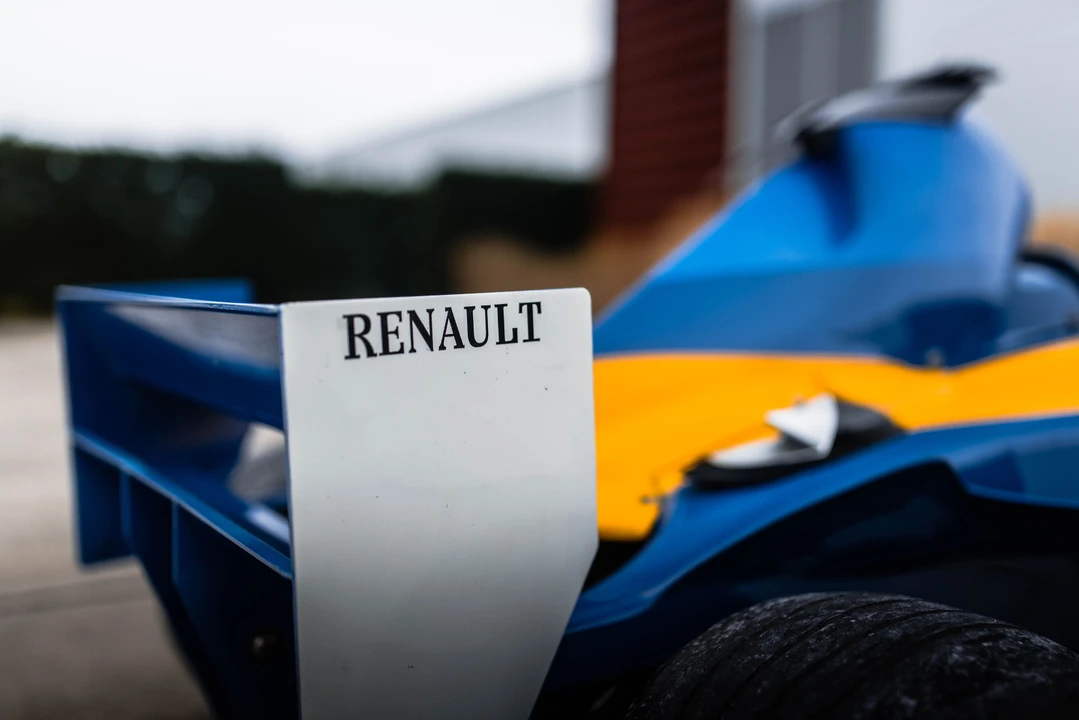 2004 Renault - Image 30 of 31