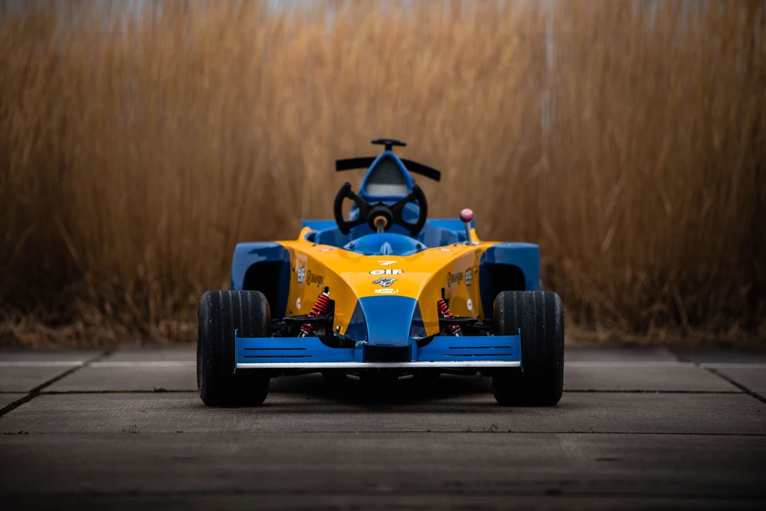 2004 Renault - Image 8 of 31