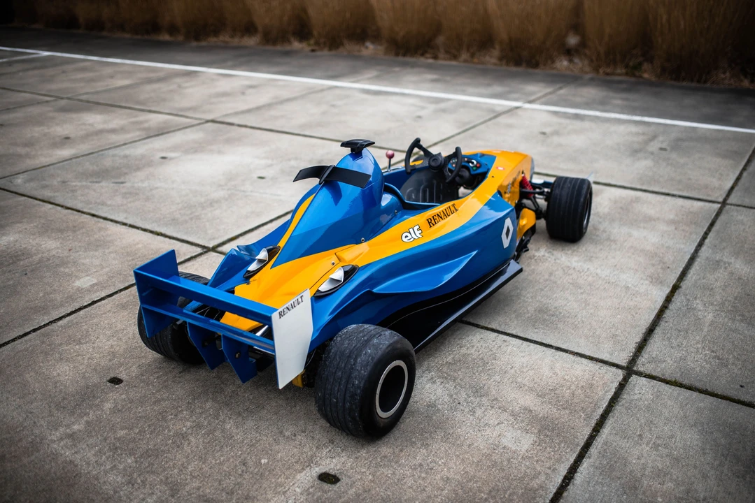 2004 Renault - Image 13 of 31
