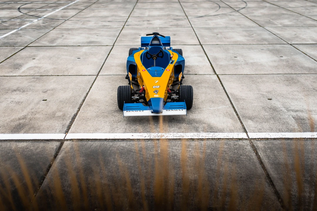 2004 Renault - Image 14 of 31