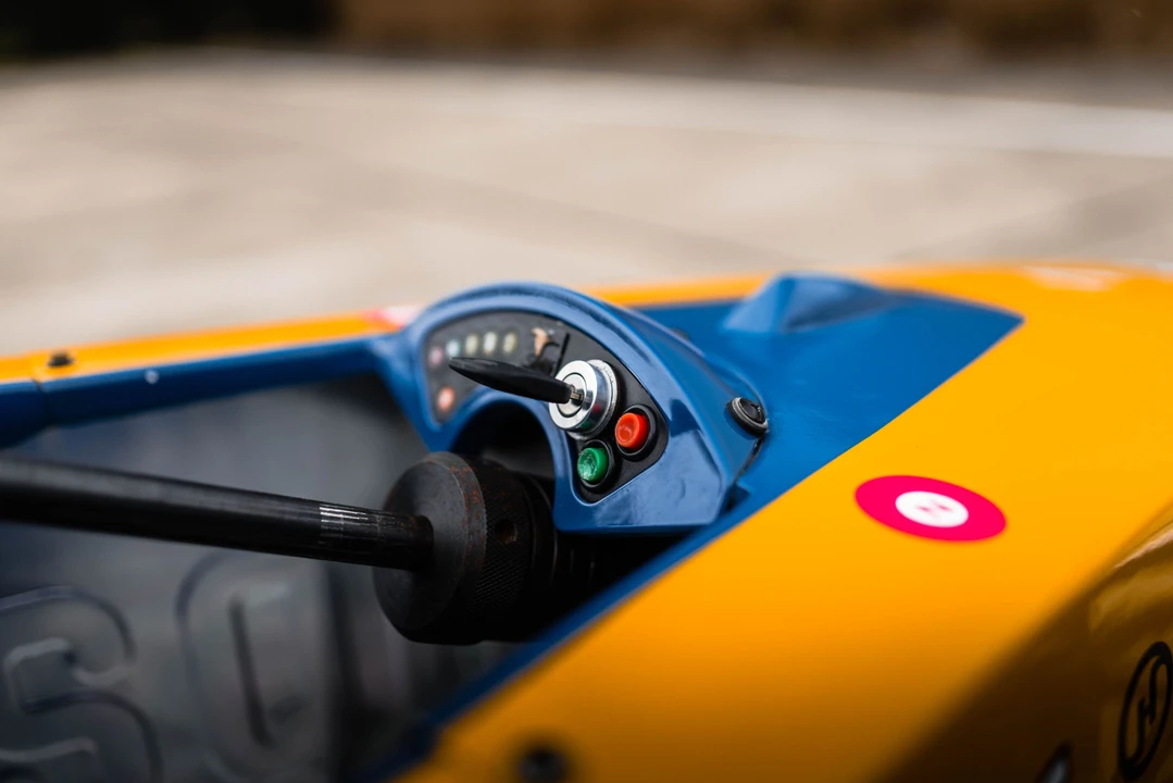 2004 Renault - Image 26 of 31