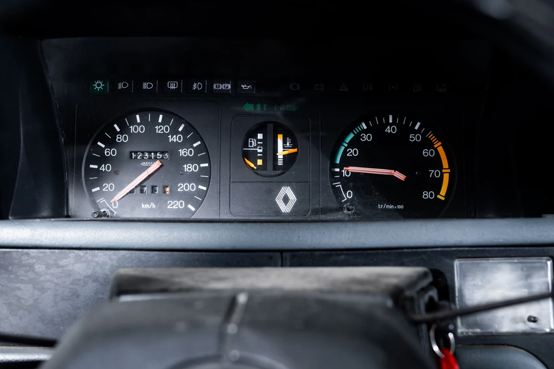 1982 Renault 5 - Image 18 of 24