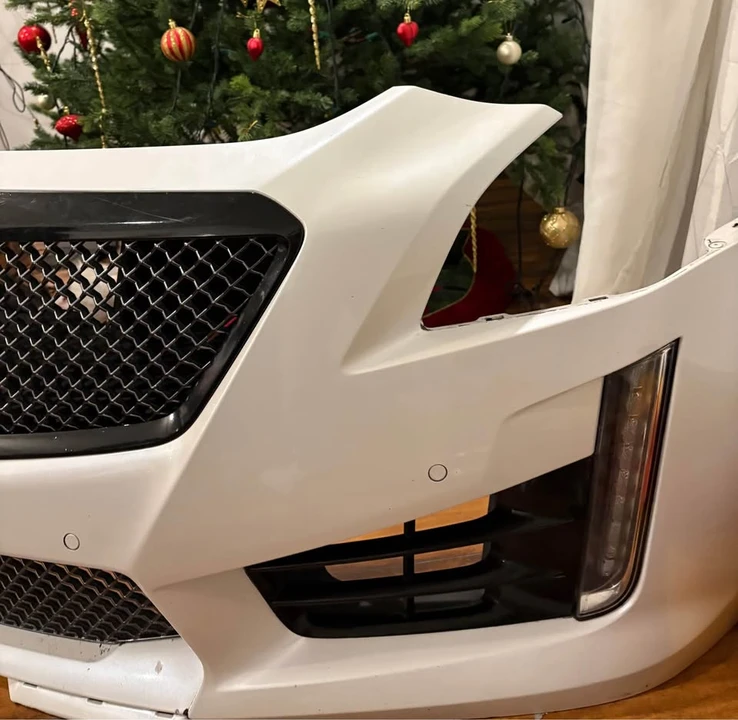 Cadillac CTS-V 3rd Gen - Image 4 of 4