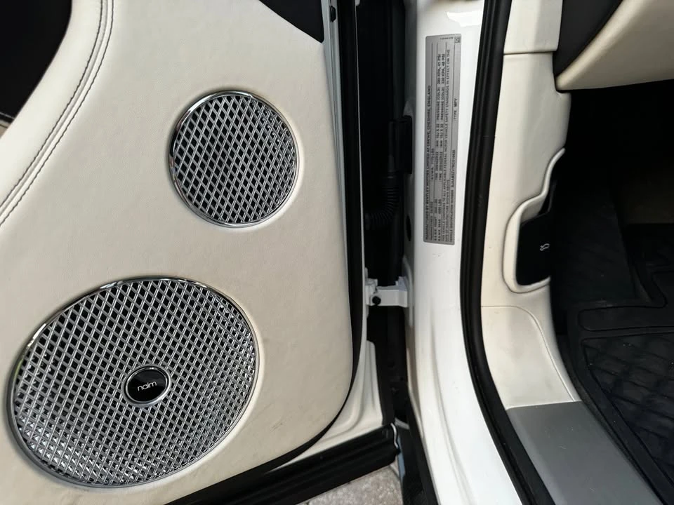 2022 Bentley Bentayga - Image 8 of 10