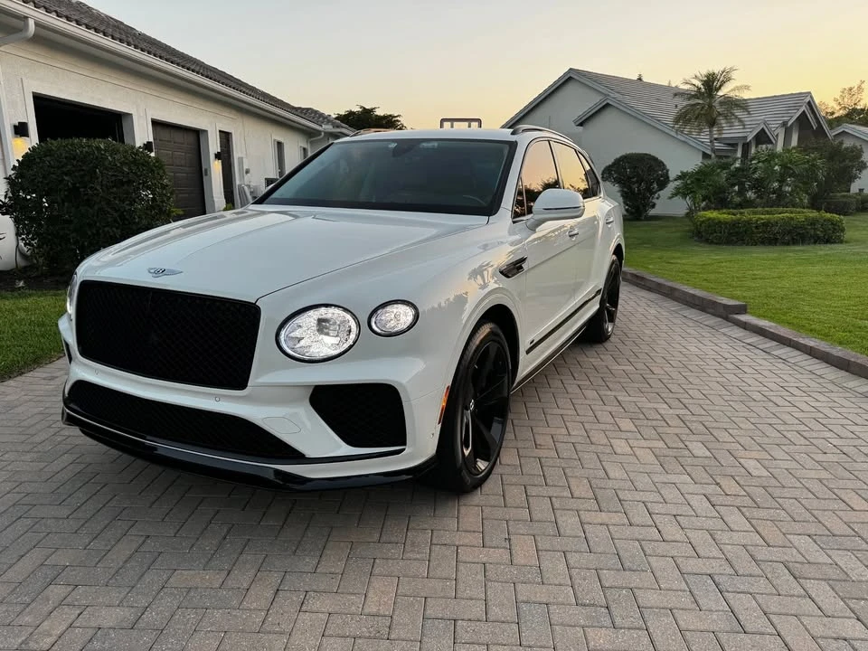 2022 Bentley Bentayga - Image 6 of 10