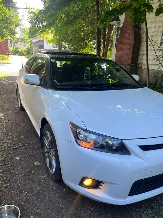 2011 Scion tC - Image 5 of 6