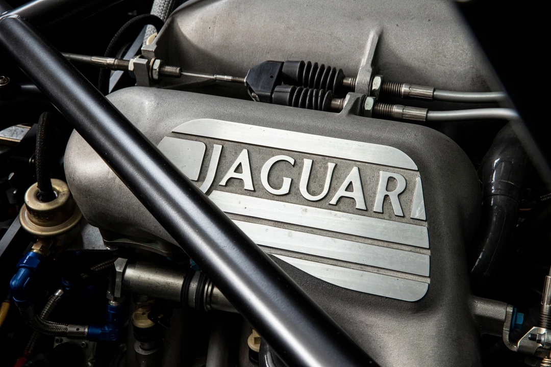1993 Jaguar XJ220 - Image 10 of 29