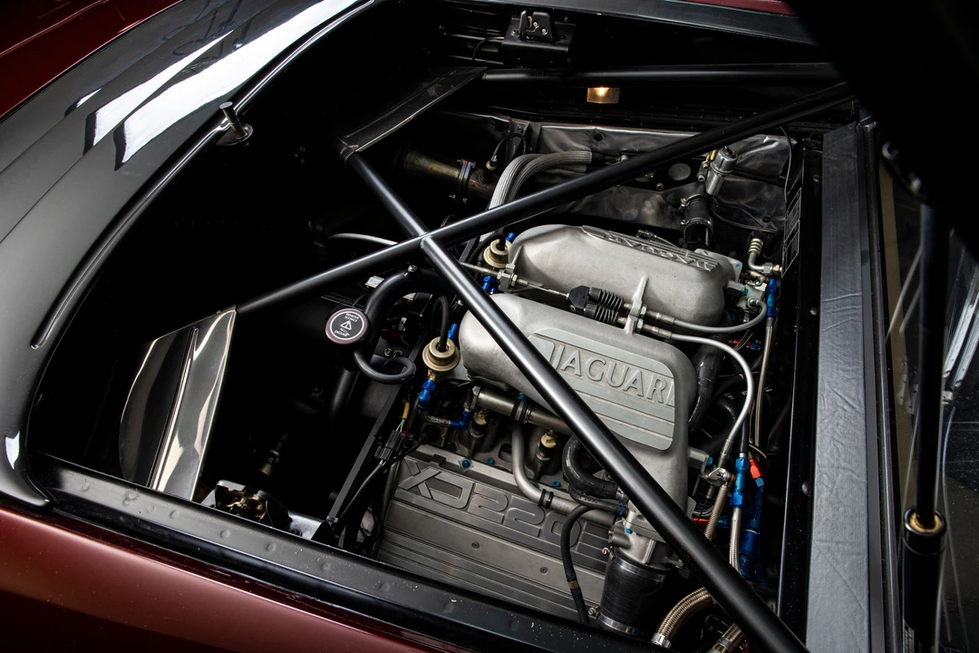 1993 Jaguar XJ220 - Image 12 of 29