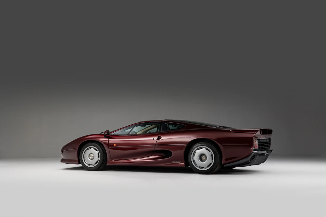 1993 Jaguar XJ220 - Image 24 of 29