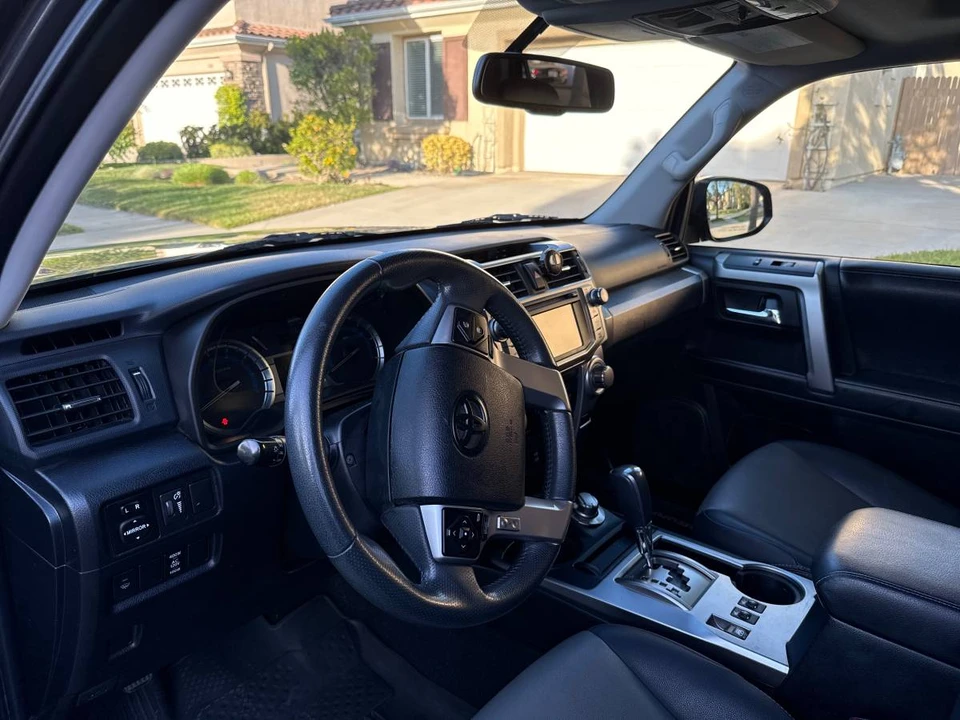 2019 Toyota 4Runner 5th Gen - Image 5 of 9