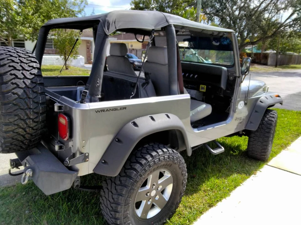 1995 Jeep YJ Wrangler - Image 2 of 4