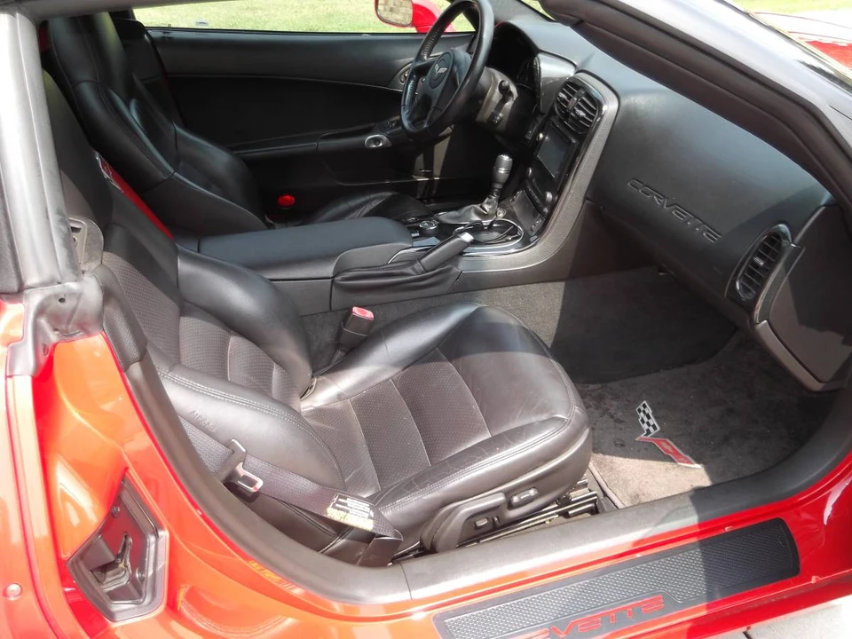 2005 Chevrolet Corvette C6 - Image 6 of 10