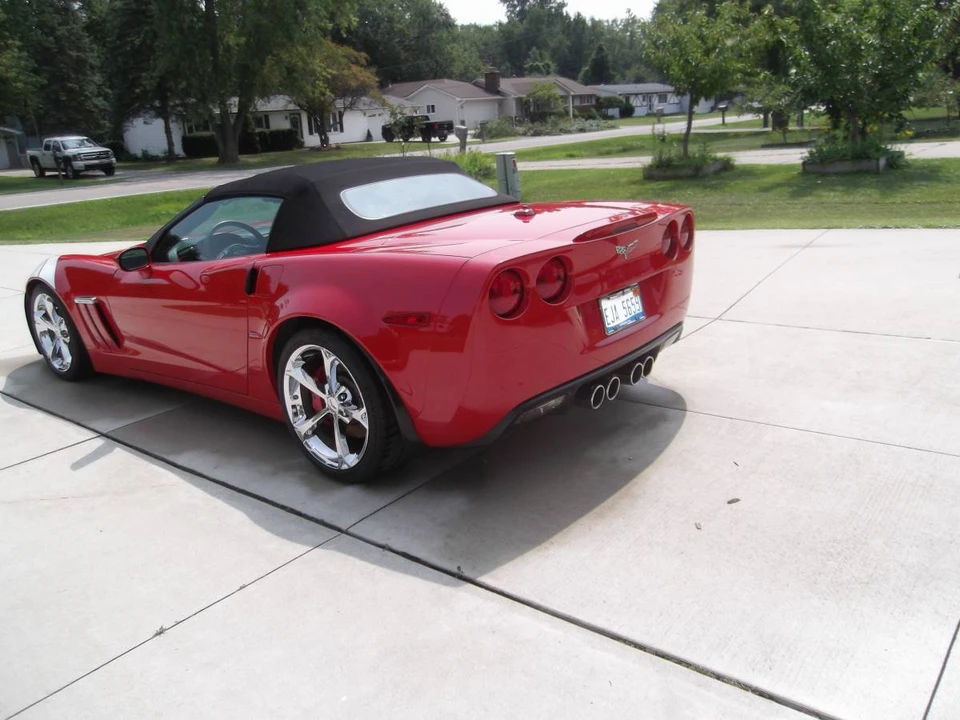 2005 Chevrolet Corvette C6 - Image 2 of 10