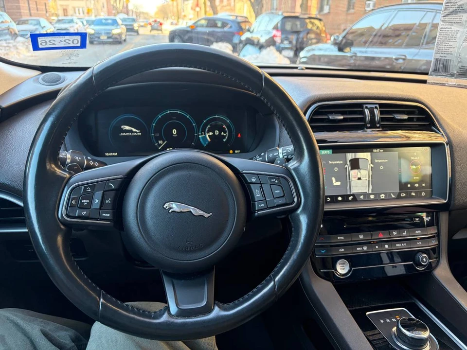 2017 Jaguar F-Pace - Image 12 of 20