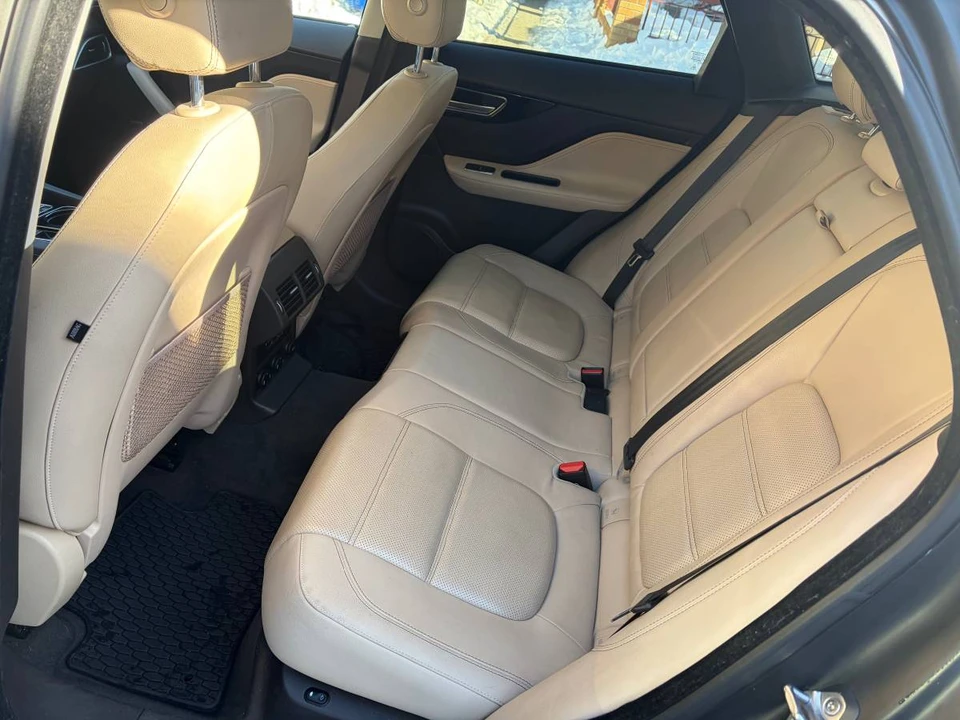 2017 Jaguar F-Pace - Image 20 of 20