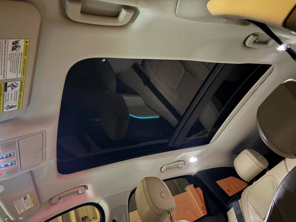 2017 Jaguar F-Pace - Image 18 of 20