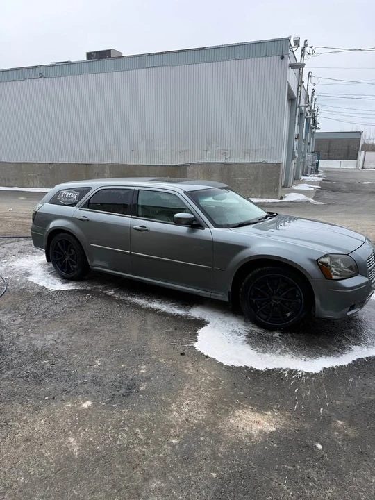 2006 Dodge Magnum 2nd Gen Wagon - Image 6 of 7