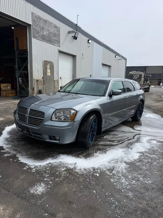 2006 Dodge Magnum 2nd Gen Wagon - Image 3 of 7