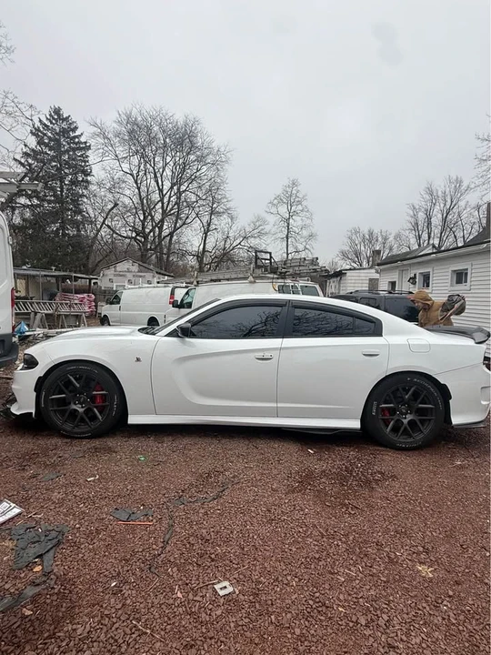 2017 Dodge Charger SRT & 392 7th Gen - Image 2 of 10