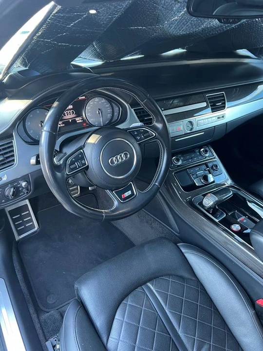 2015 Audi D4 S8 - Image 9 of 11