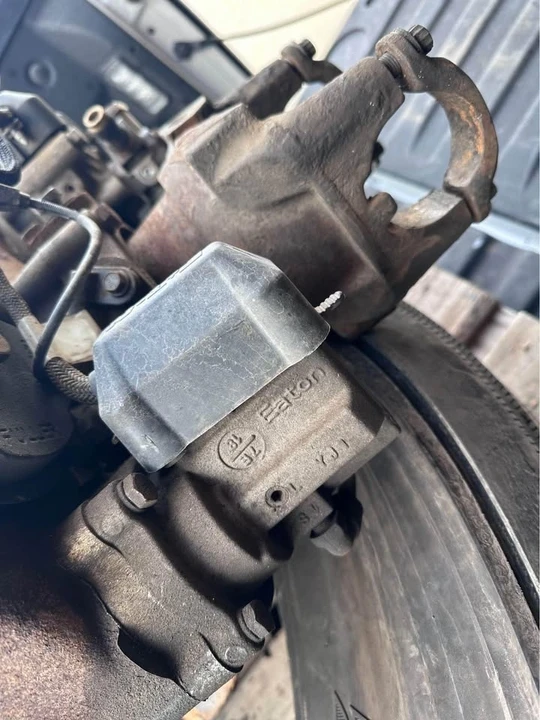 2018 Parts & Memorabilia Gearboxes - Image 4 of 8