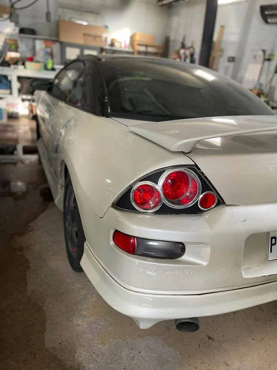 2003 Mitsubishi Eclipse 3rd Gen - Image 2 of 10