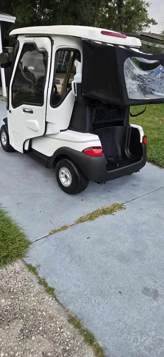 Parts & Memorabilia Golf Carts - Image 6 of 9
