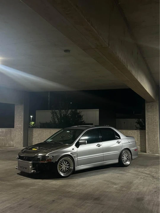Mitsubishi Lancer Evolution VIII 7th Gen - Image 3 of 4