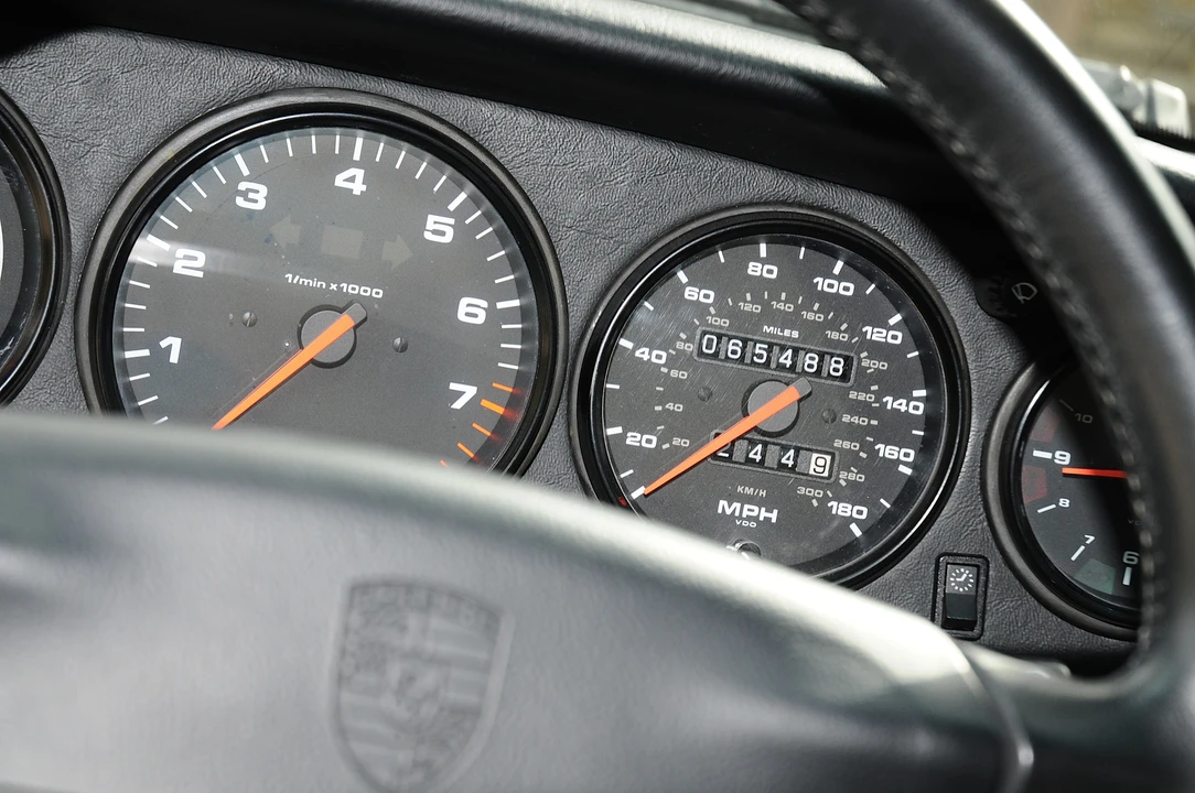 2005 Porsche 911 - Image 2 of 5