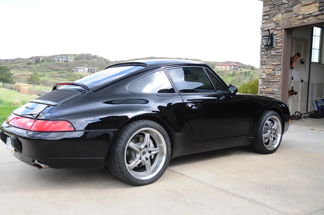 2005 Porsche 911 - Image 3 of 5